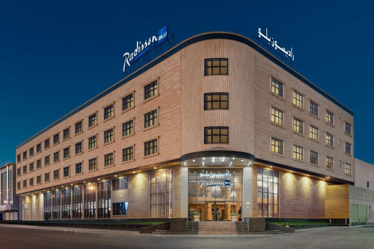 Radisson Blu Hotel, Buraidah Bagian luar foto