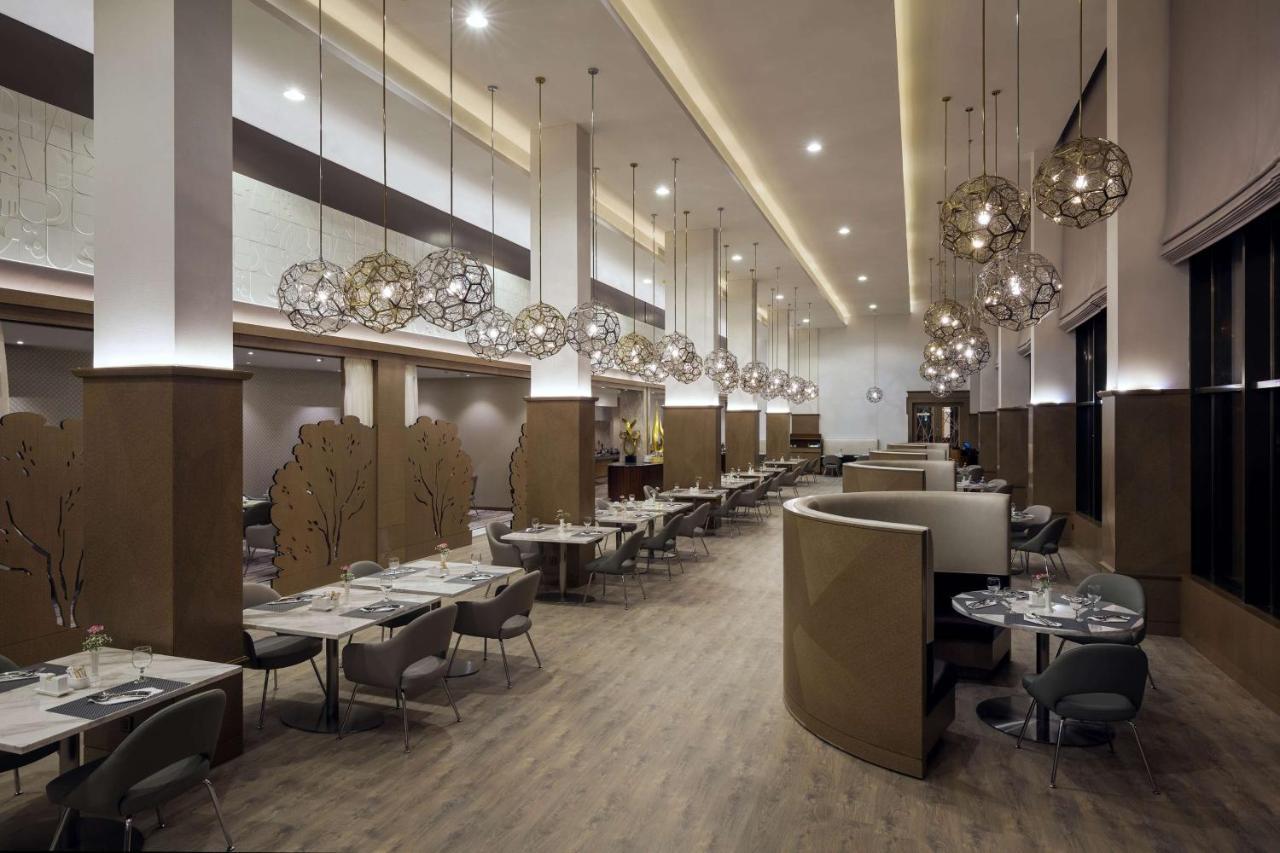 Radisson Blu Hotel, Buraidah Bagian luar foto