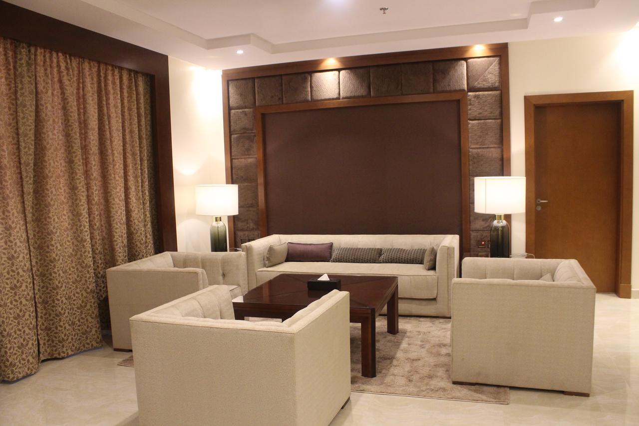 Radisson Blu Hotel, Buraidah Bagian luar foto